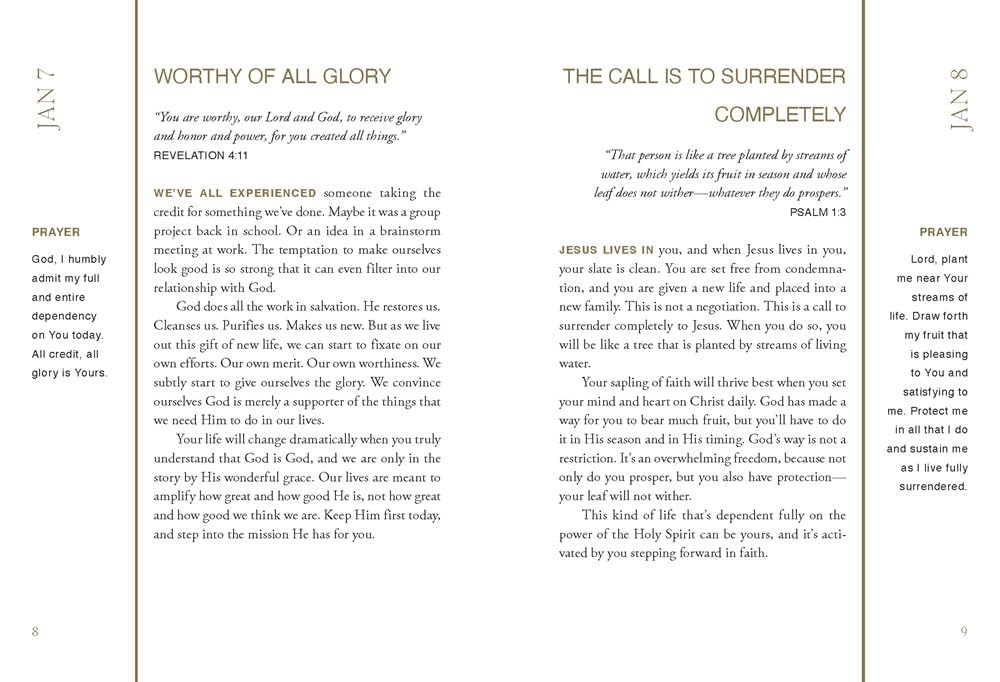 Grace and Glory: 365 Devotions for a Life Transformed by Jesus (A 365-Day Devotional)